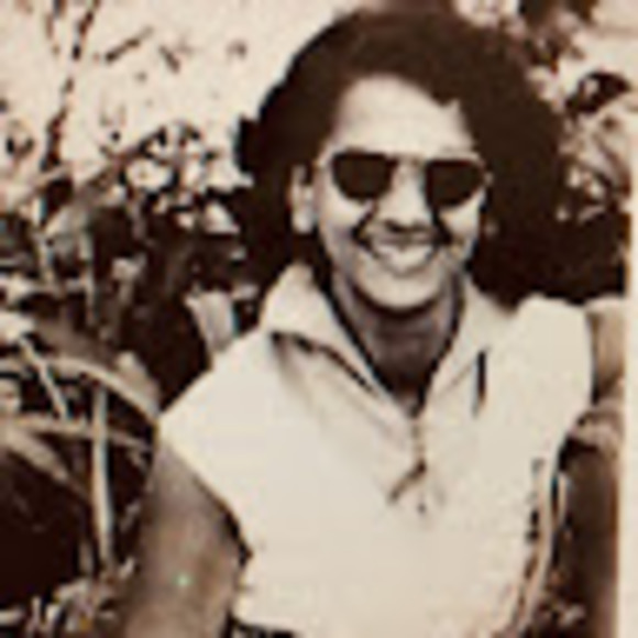 Meet your Posher, Azzie - Picture 1 of 1